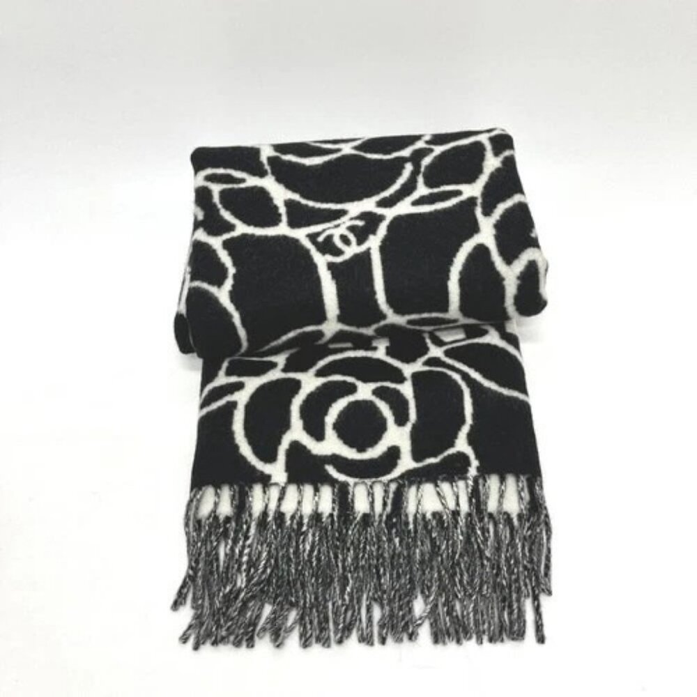 CHANEL Camellia CC Mark Large format muffler Scarf Cashmere Black/White Unused